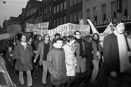 19691213 Demo Vietnamesen 1