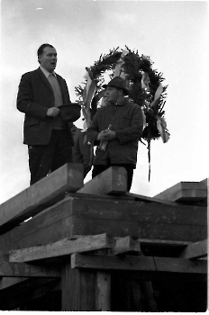 19711205 Richtfest Schlauchturm 2