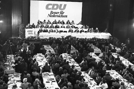 19760306 CDU Parteitag Kohl, Albrecht 4