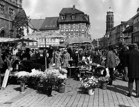 19760400 Blumenmarkt Marktplatz