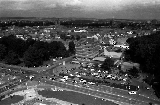 19780908 Rathaus Vorplatz 1