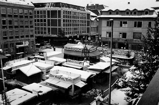 19811222 Weihnachtsmarkt