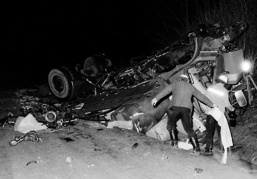 19820303 Unfall von Brücke BAB 2