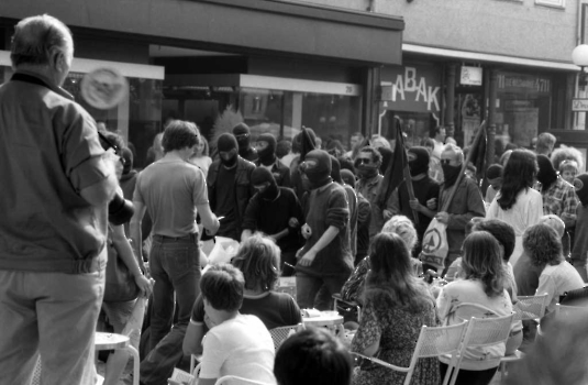 19820700 Demo Innenstadt 1