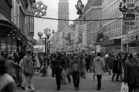 19821212 Weihnachtsmarkt 1