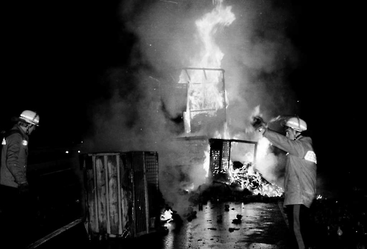 19830301 Feuer Lastzug BAB 3