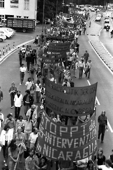 19830902 Antiekriegstag DGB Demo