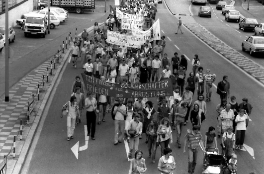 19830902 Antikriegstag DGB Dem 1