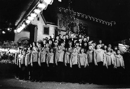 19831216 Weihnachtsmarkt, Göttinger Knabenchor