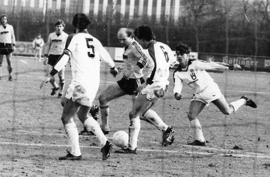 19840311 Göttingen 05 - St. Pauli 1-1. Sandhowe