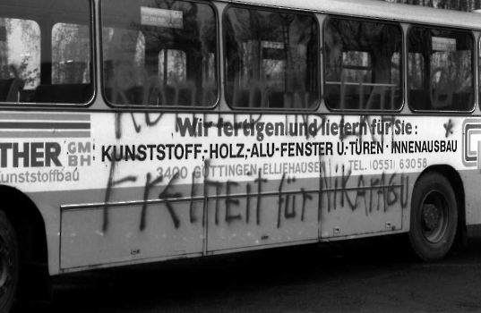 19850000_Schmiererei_Bus_2