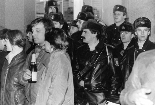 19850101 Polizei, Neujahr, Marktplatz