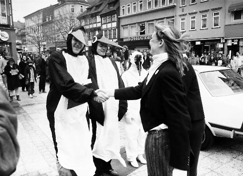 19860201 Greenpeace vor Rathaus 1