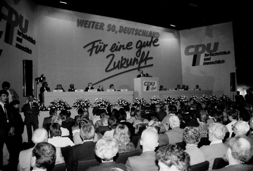 19861120 Demo CDU Kohl, Süssmuth 2