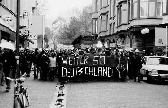 19861205 Demo gegen Polizei Razzia