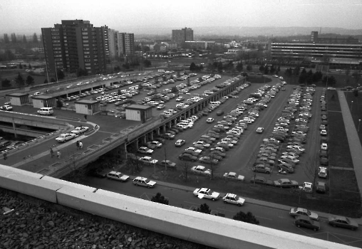 19870410 Parkplatz Klinikum