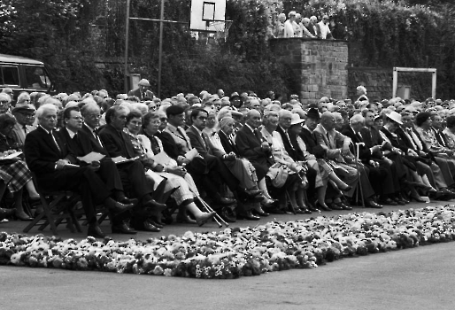 19870909 Totengedenken im Rosengarten