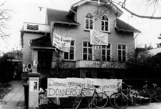 19900204 Wohnraum, Theaterplatz