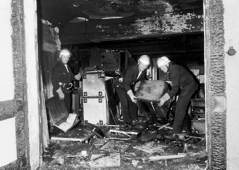 19910908 Feuer Gronerlandstr, Möbelmarkt