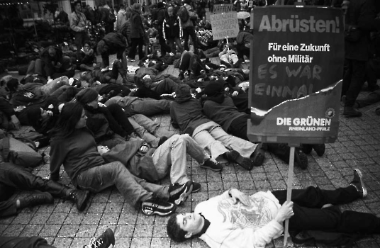 19990408 Demo Kosovo 1